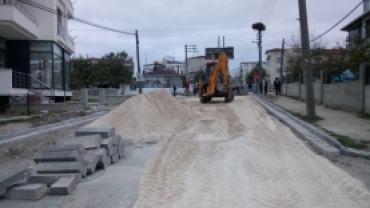 Mezarlık İç Yolları Kilit Taş Kaplama Projesi